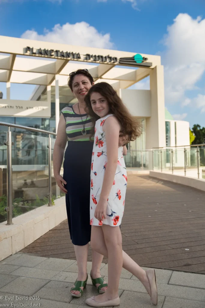 בוק בת מצווה בחוץ: 7 רעיונות ללוקיישנים שיהפכו את התמונות למיוחדות באמת